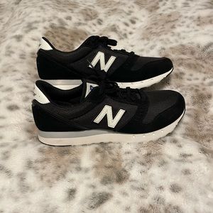 New Balance 311 with comfort insert memory sole size 8. New without tag and box.